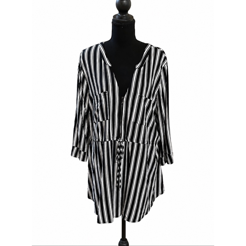 Torrid Black White Striped Zip Front Tunic Blouse Plus Size 2 2X 3/4 Sleeve